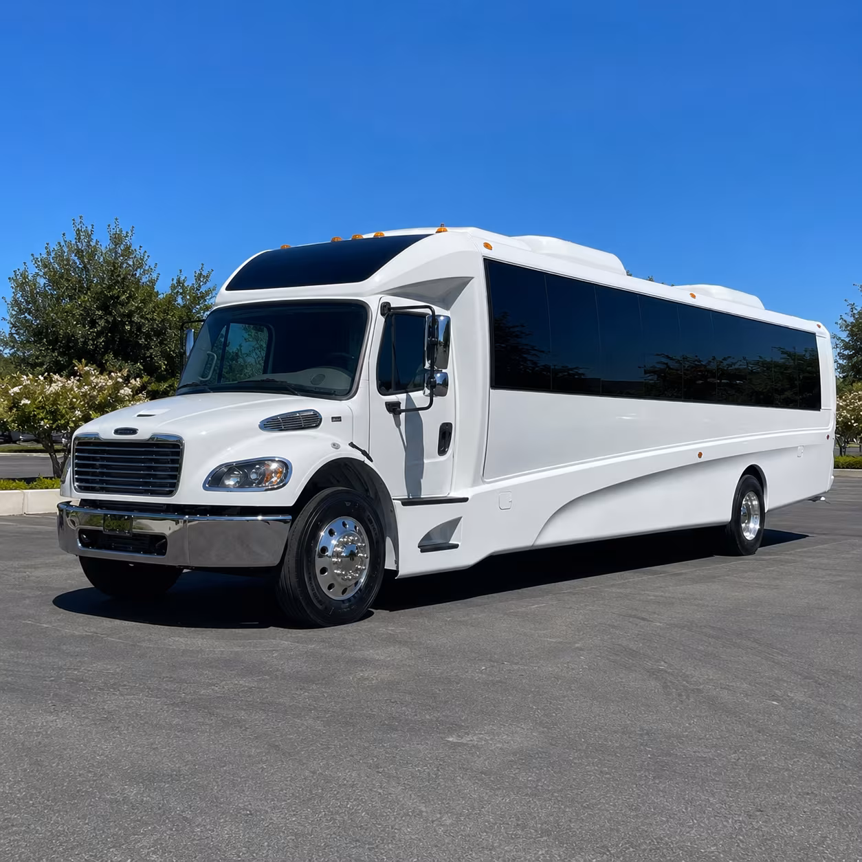 gainesville 25 passenger minibus