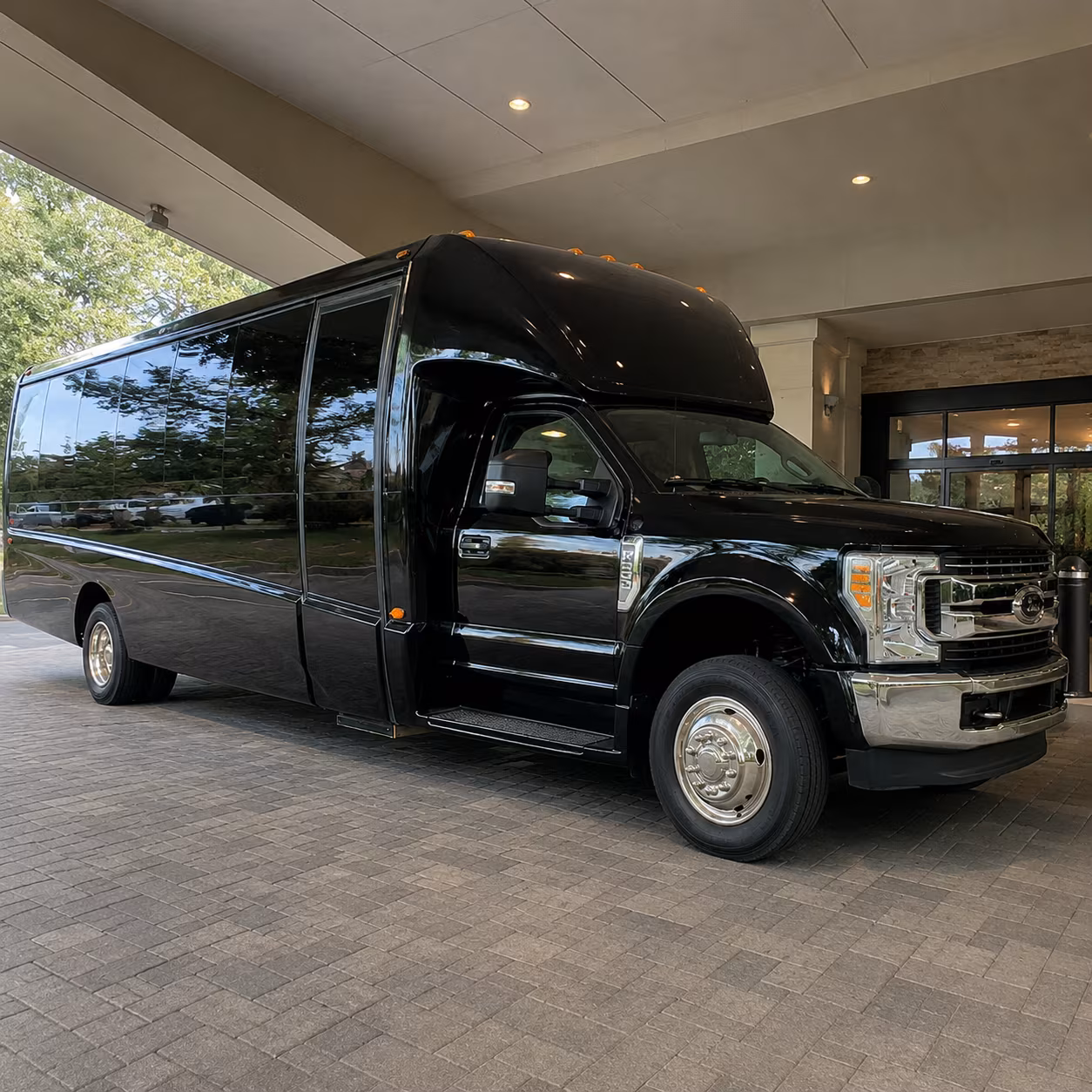 tailgate party buses and charter buses for gator game day groups